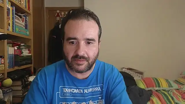 curiosillo83 online show from 06/06/26, 11:09