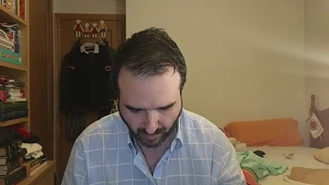 curiosillo83 online show from 06/12/26, 10:25