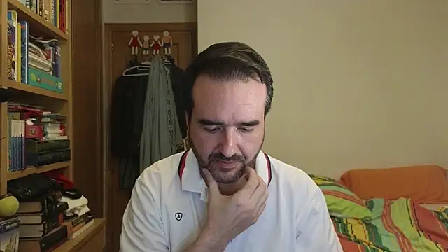 curiosillo83 online show from 06/22/26, 05:21