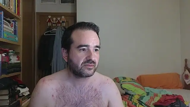 curiosillo83 online show from 06/25/26, 05:12