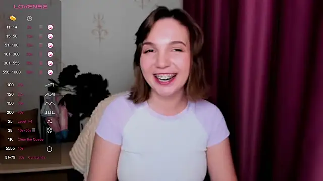 KindHazelHere  online show from 02/22/25, 07:14