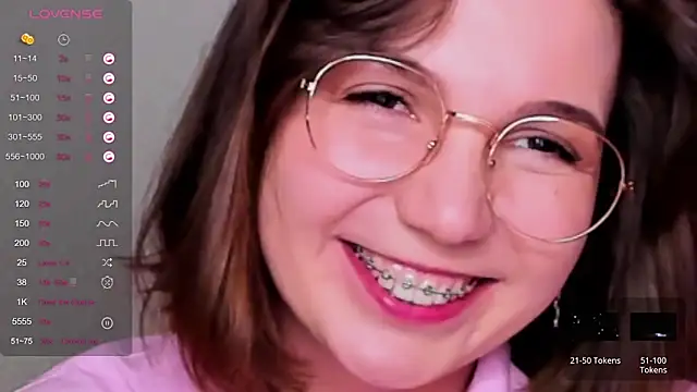 KindHazelHere  online show from 02/26/25, 05:17