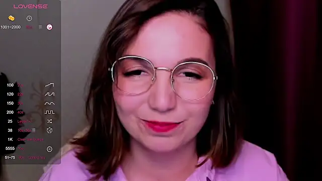 KindHazelHere  online show from 03/21/25, 02:18