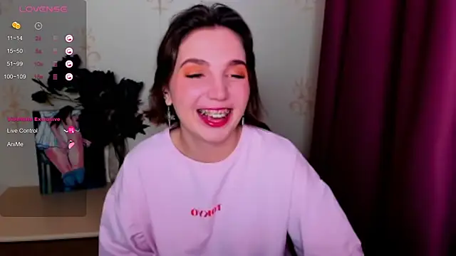 KindHazelHere  online show from 09/30/25, 10:15