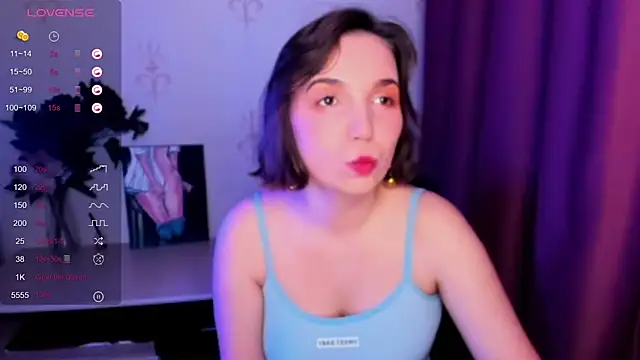 KindHazelHere  online show from 10/31/25, 01:01