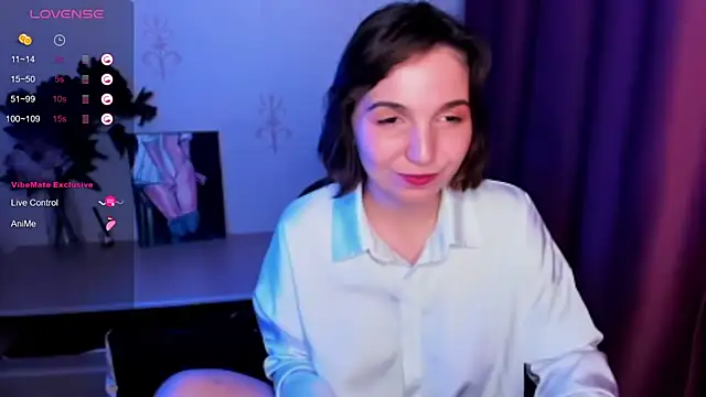 KindHazelHere  online show from 11/01/25, 01:07