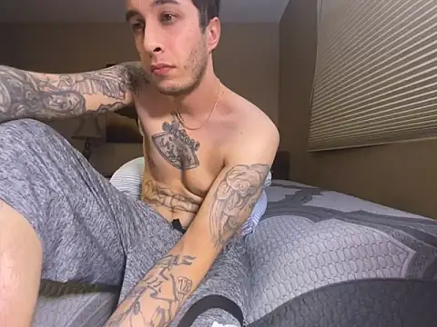 Snapshot of Bwcjoshbanks chatting on 10/13/25, 05:18 Bwcjoshbanks online show from 10/13/25, 05:18