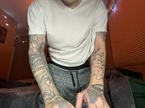 Snapshot of Bwcjoshbanks chatting on 03/01/26, 03:30 Bwcjoshbanks online show from 03/01/26, 03:30