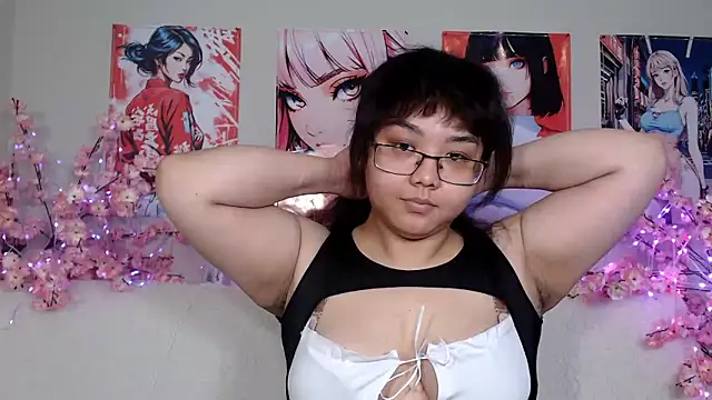 Snapshot of Moertomlly chatting on 05/29/26, 05:05 Moertomlly online show from 05/29/26, 05:05