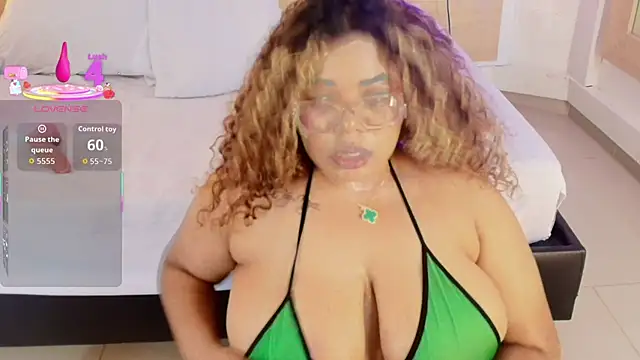  nickypurple  online show from 10/24/25, 07:32