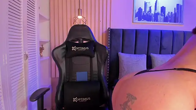 ashlye miller  online show from 09/11/25, 04:23