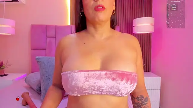 ashlye miller  online show from 04/28/26, 07:41