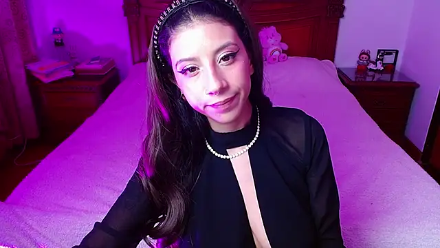 Snapshot of _holy_1 chatting on 04/15/26, 01:34 holy 1 online show from 04/15/26, 01:34