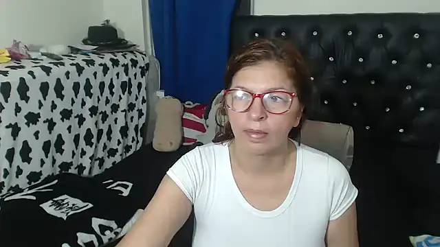 Snapshot of jellyfishhot chatting on 02/18/26, 11:01 jellyfishhot online show from 02/18/26, 11:01