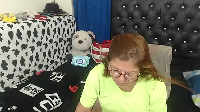 Snapshot of jellyfishhot chatting on 03/03/26, 01:34 jellyfishhot online show from 03/03/26, 01:34