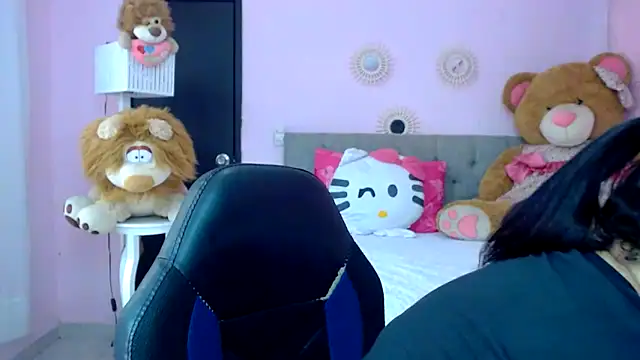 mature martina online show from 12/17/25, 06:47