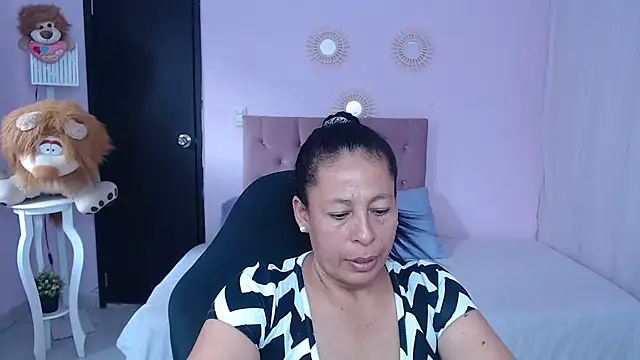 mature martina online show from 03/21/26, 08:56
