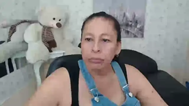 mature martina online show from 05/01/26, 09:08