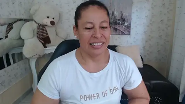 mature martina online show from 05/06/26, 07:41