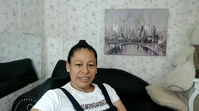 mature martina online show from 06/12/26, 09:35