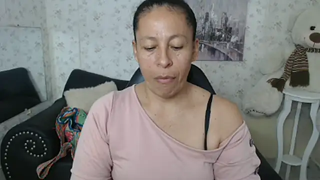 mature martina online show from 06/18/26, 10:03