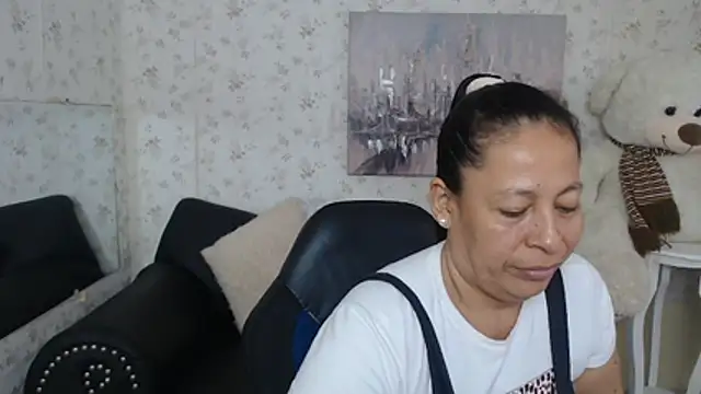 mature martina online show from 06/19/26, 10:13