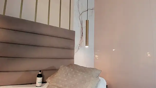 JESYSOZ23  online show from 12/14/24, 03:51