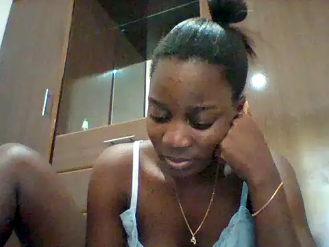 Alessandrajenna online show from 05/13/26, 01:52