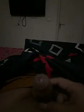 Snapshot of yourheroforfun chatting on 02/03/25, 10:43 yourheroforfun online show from 02/03/25, 10:43