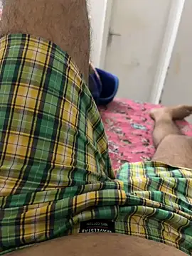 Snapshot of yourheroforfun chatting on 02/09/25, 07:19 yourheroforfun online show from 02/09/25, 07:19