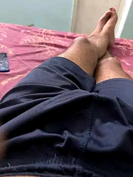 Snapshot of yourheroforfun chatting on 10/04/25, 07:12 yourheroforfun online show from 10/04/25, 07:12