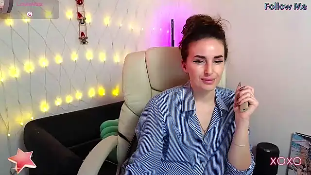 xx adrihanna xx online show from 01/24/25, 04:17