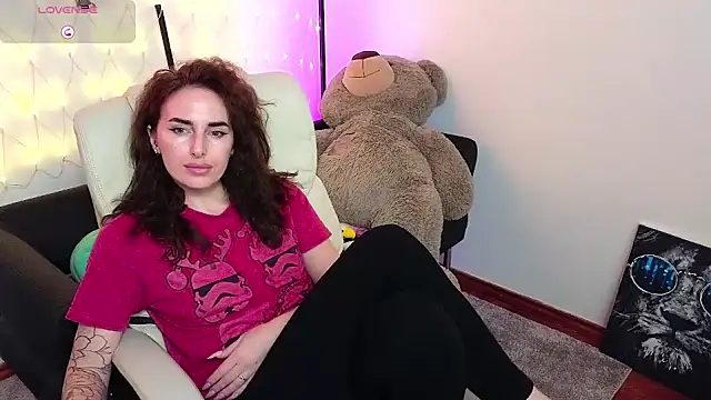 xx adrihanna xx online show from 02/03/25, 06:39