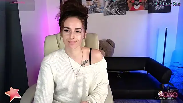 xx adrihanna xx online show from 02/18/25, 03:21