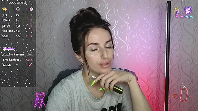 Snapshot of xx_adrihanna_xx chatting on 05/13/26, 06:16 xx adrihanna xx online show from 05/13/26, 06:16