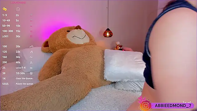 AbbieEdmond online show from 01/27/25, 07:14