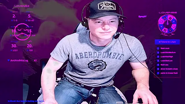 Snapshot of GymyXY chatting on 02/21/25, 10:39 GymyXY online show from 02/21/25, 10:39