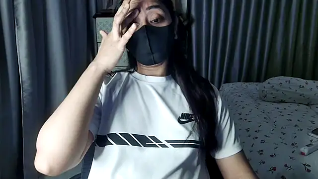 Snapshot of Sima--Roy chatting on 03/11/26, 06:36 Sima--Roy online show from 03/11/26, 06:36