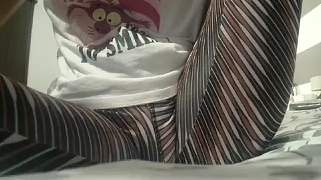 Snapshot of Web_Lady chatting on 10/07/25, 12:35 Web Lady online show from 10/07/25, 12:35