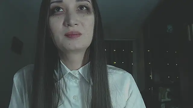 Snapshot of Rebel_Annet chatting on 05/16/26, 02:27 Rebel Annet online show from 05/16/26, 02:27
