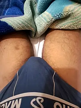 Snapshot of ANIMEL_2 chatting on 10/10/25, 04:22 ANIMEL 2 online show from 10/10/25, 04:22