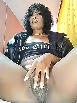 Snapshot of coral1727 chatting on 12/12/24, 10:31 coral1727 online show from 12/12/24, 10:31