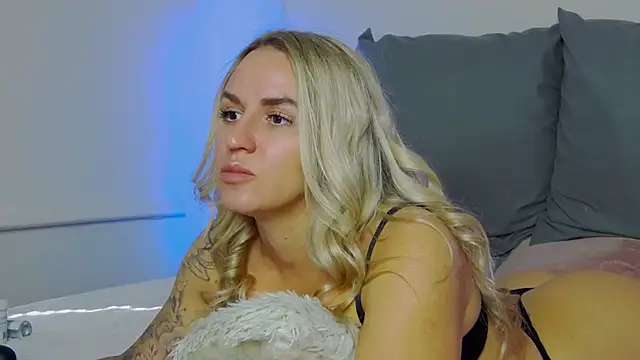 SofiJames online show from 09/21/25, 07:10