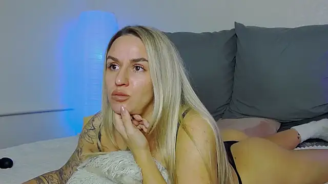 SofiJames online show from 10/24/25, 06:54