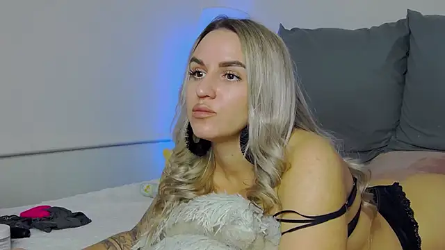 SofiJames online show from 11/11/25, 07:08