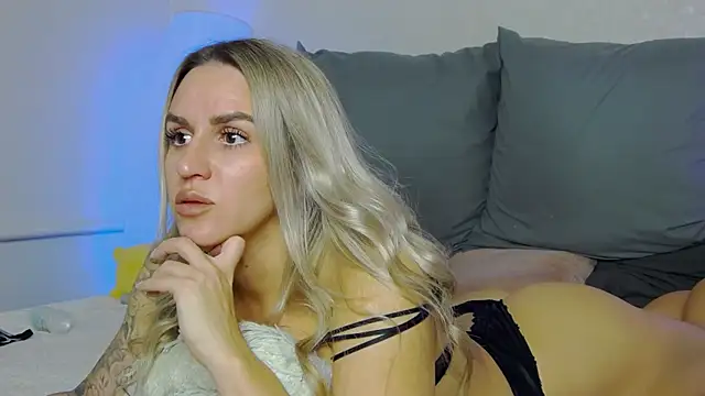 SofiJames online show from 11/13/25, 07:07