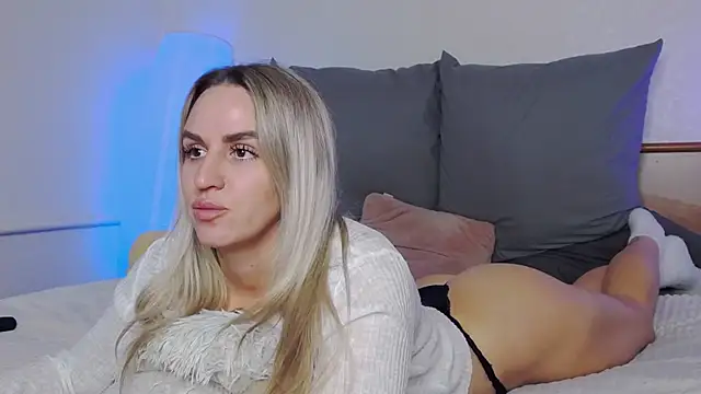 SofiJames online show from 11/23/25, 06:57