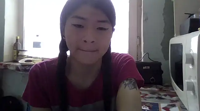 CarlyJoy online show from 02/19/25, 10:56