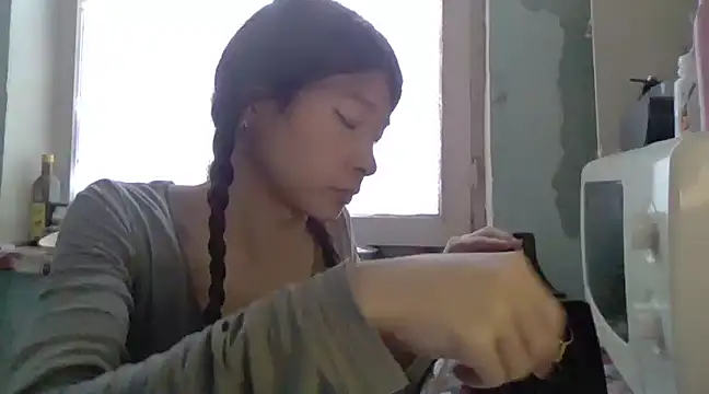 CarlyJoy online show from 02/26/25, 09:21