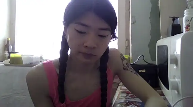 CarlyJoy online show from 03/11/25, 07:37